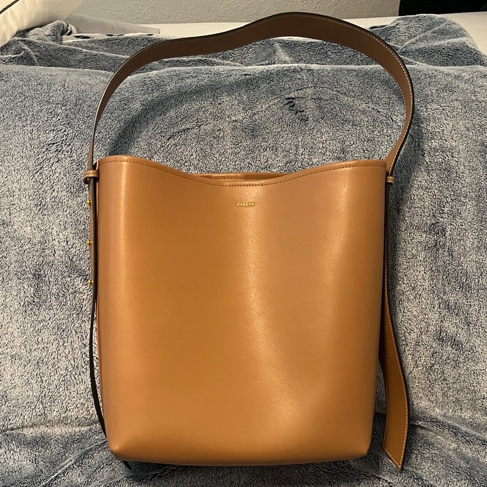 Aallyn Jolina Tote - Tobacco/Gold